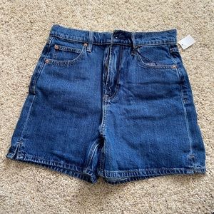 GAP mom jean shorts, never worn, with tags